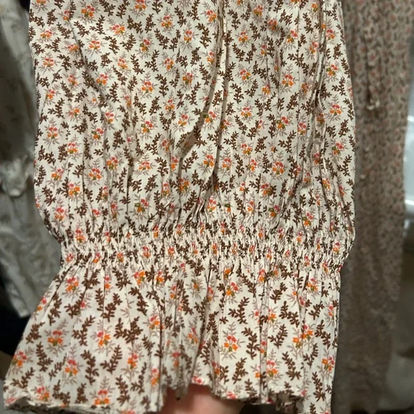 Doen Floral Long Sleeve Dress - Cream and Pink - Picture 9 of 14